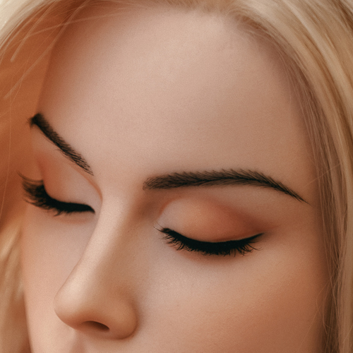 Manually movable eye lids [+$  55]